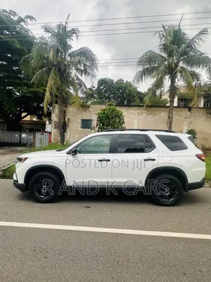 Honda Pilot Black Edition AWD 2025 White