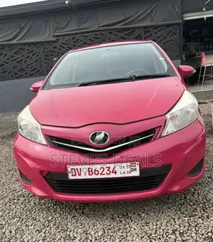 Toyota Vitz 1.3 FWD 5dr 2013 Pink