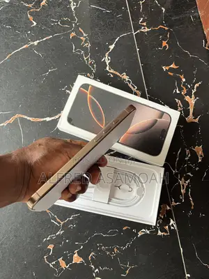 Apple iPhone 16 Pro Max 256 GB Gold