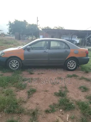 Toyota Corolla L 4-Speed Automatic 2013 Silver