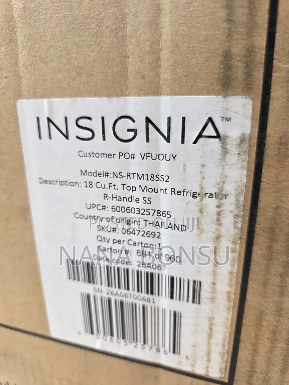 Insignia 18cu Ft Top Mount Refrigerator