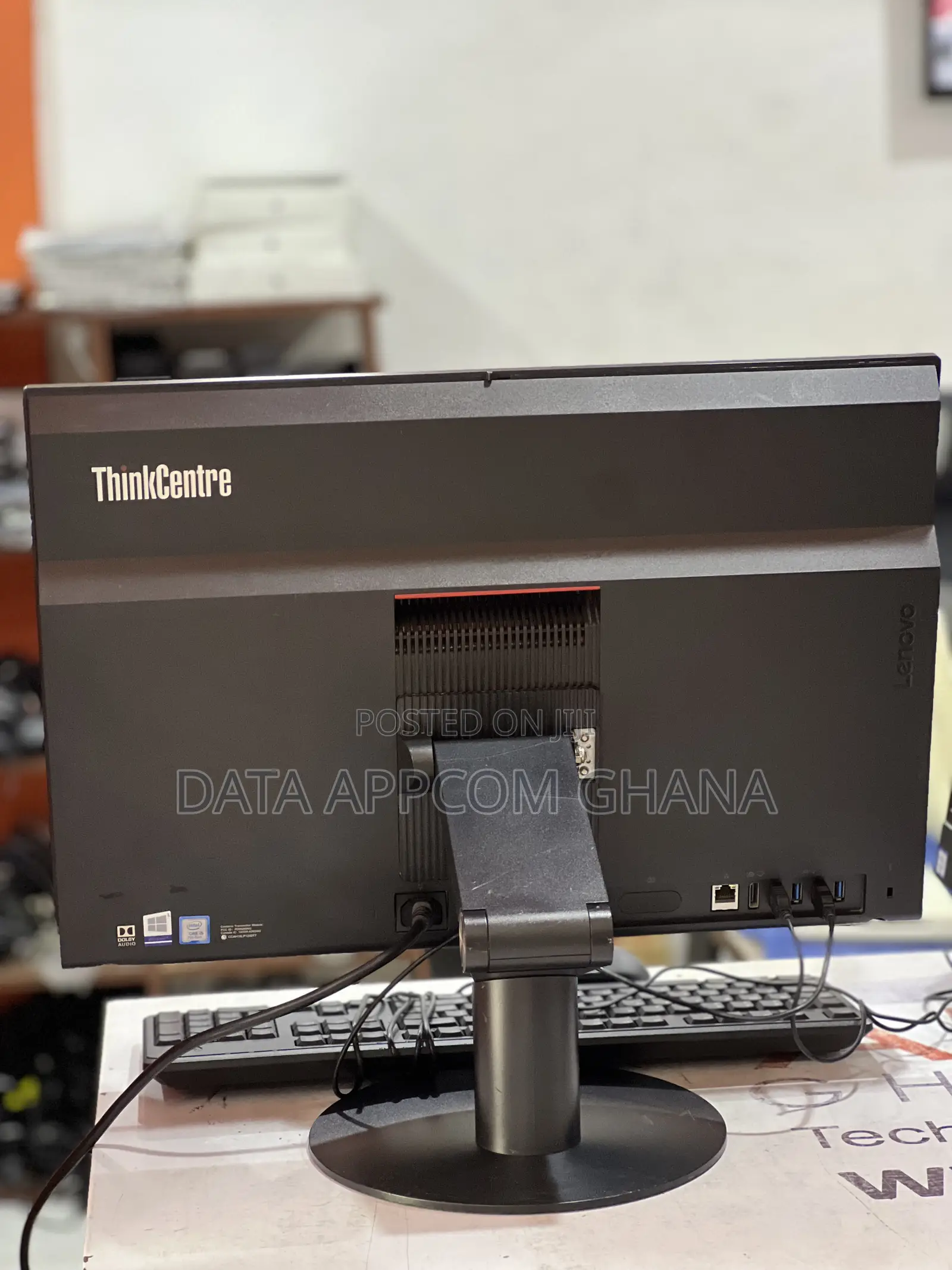 Lenovo ThinkCentre M810z AIO 8GB Intel Core i5 HDD+SSD 1T