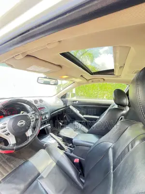 Nissan Altima 2.5 S Coupe CVT 2010 Gray