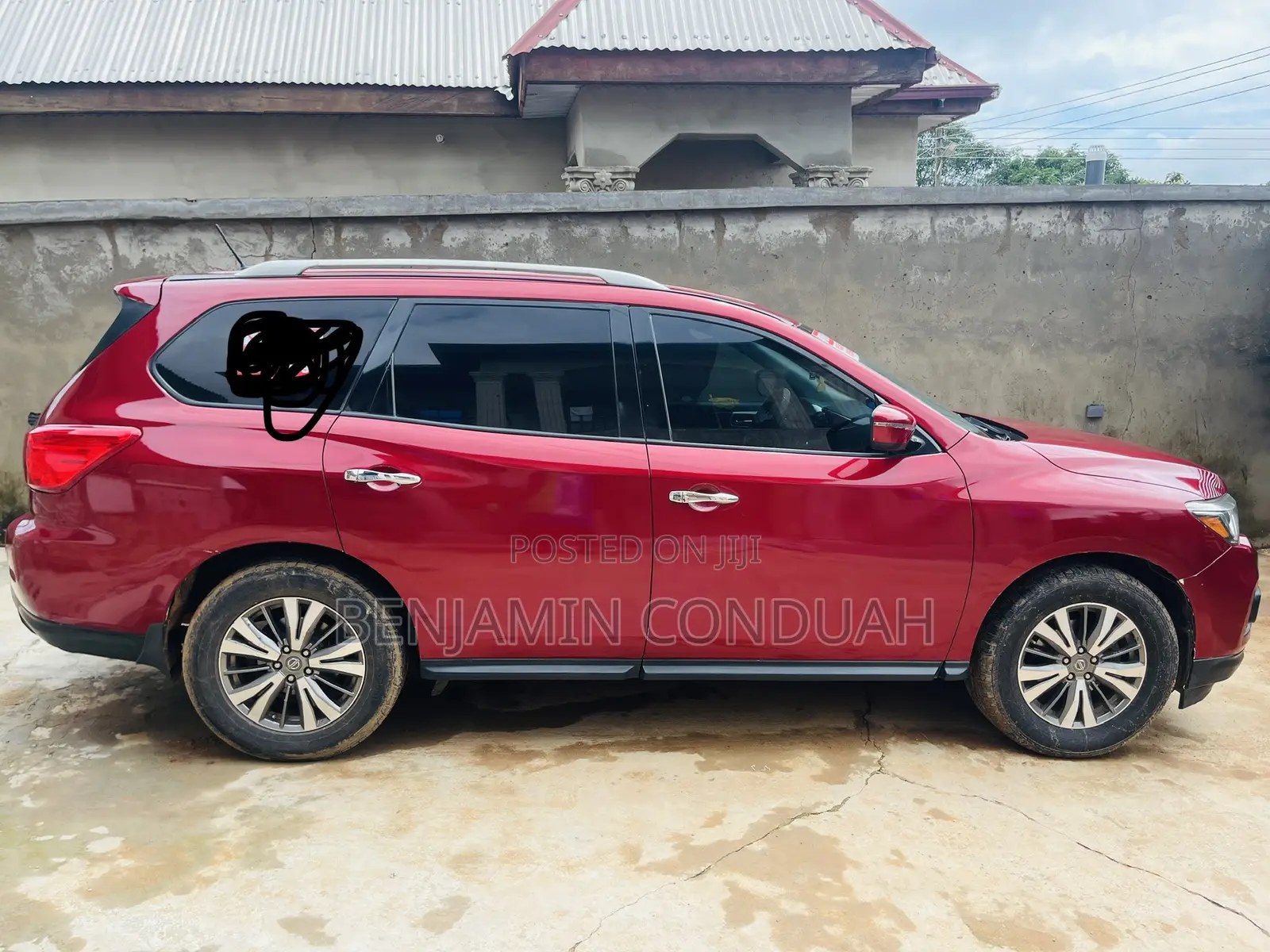 Nissan Pathfinder SV 4x4 2018 Red