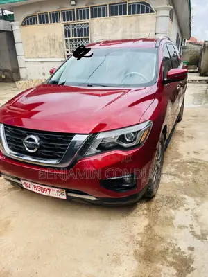 Nissan Pathfinder SV 4x4 2018 Red