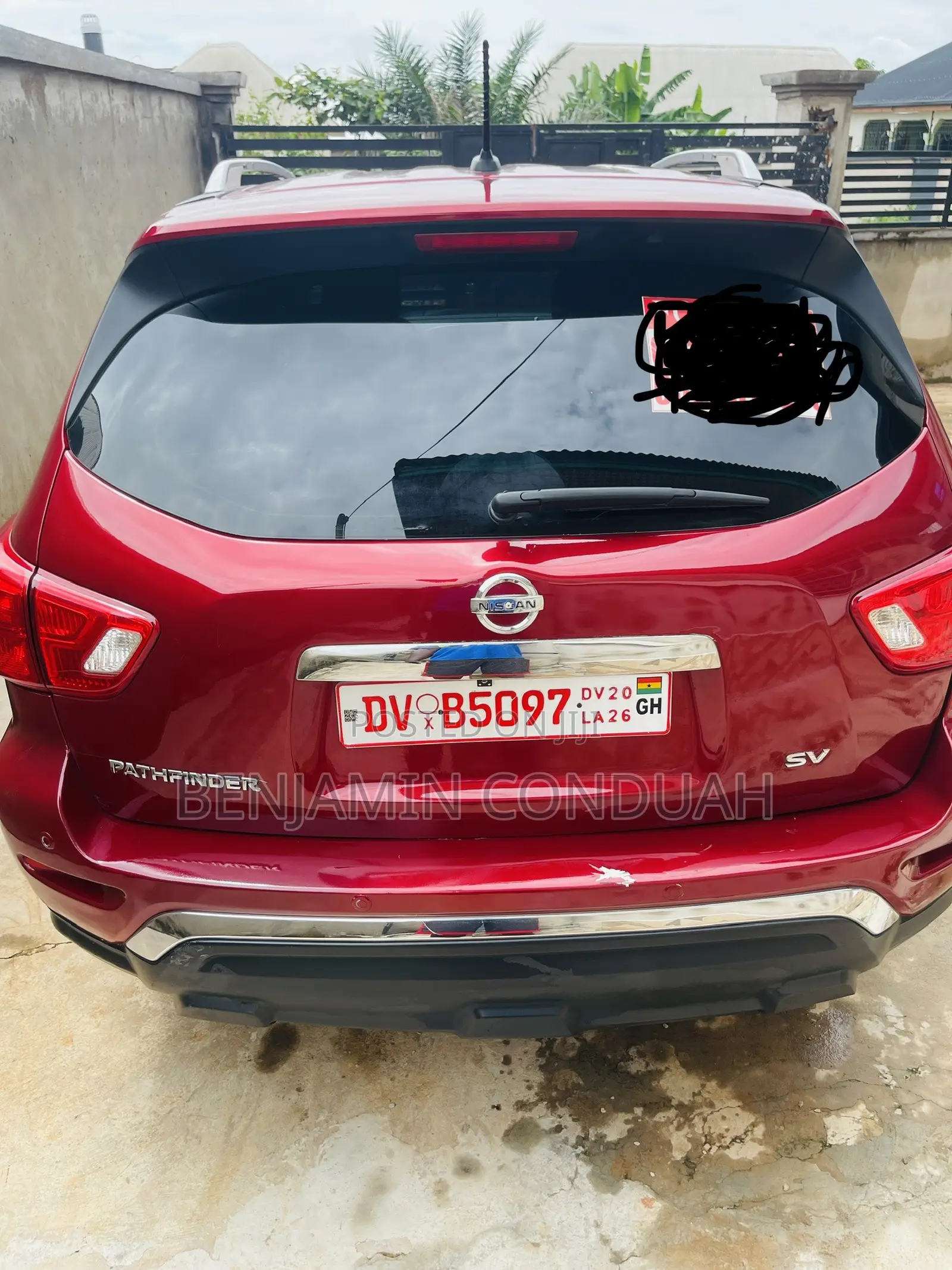 Nissan Pathfinder SV 4x4 2018 Red