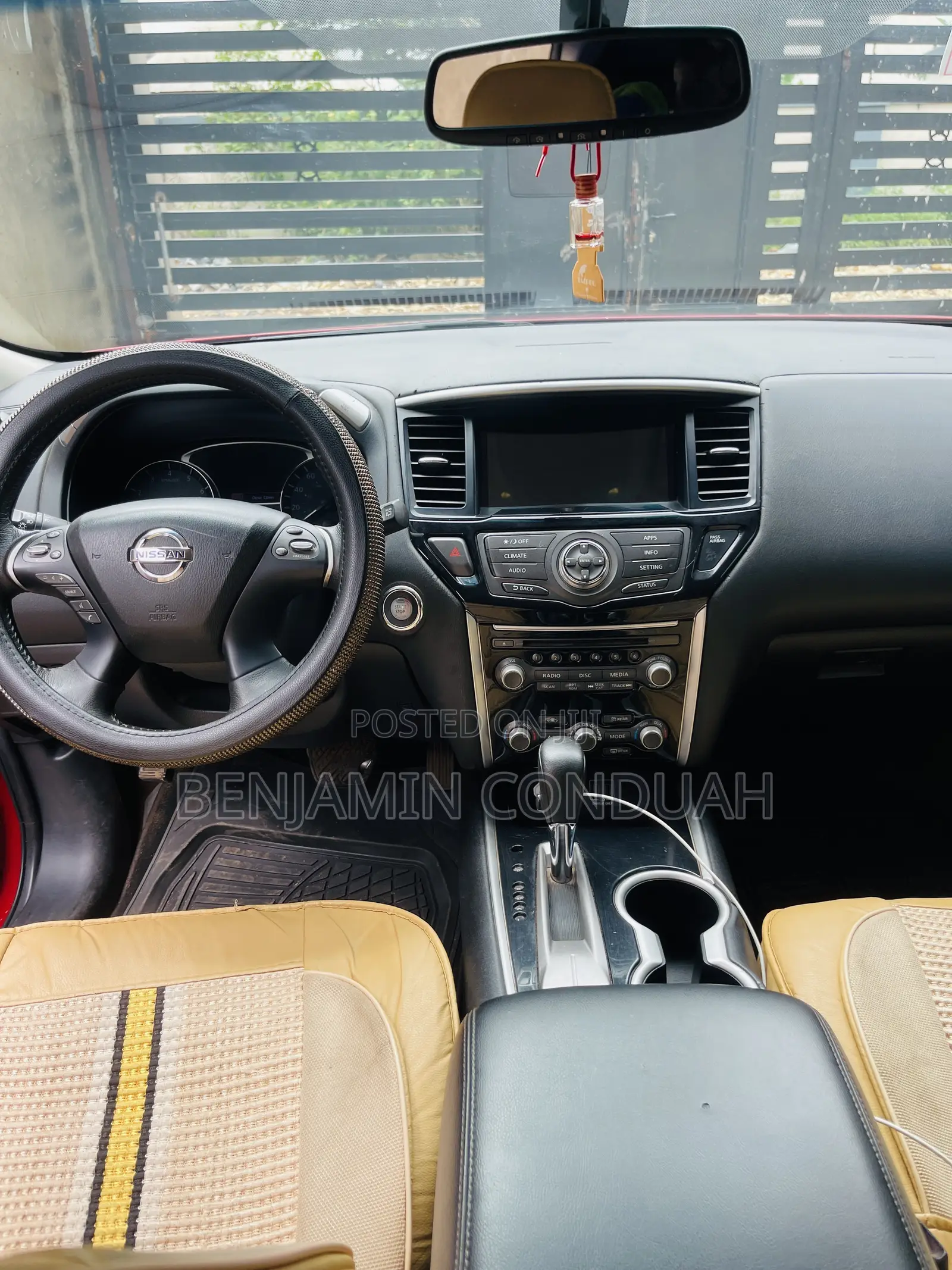 Nissan Pathfinder SV 4x4 2018 Red