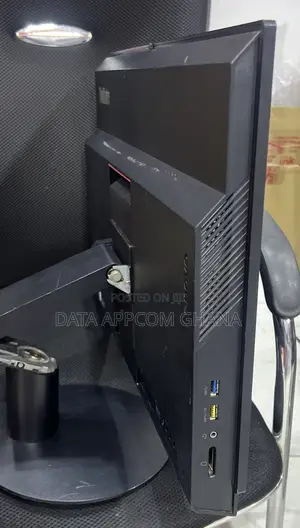Lenovo ThinkCentre M810z AIO 8GB Intel Core i5 HDD+SSD 1T