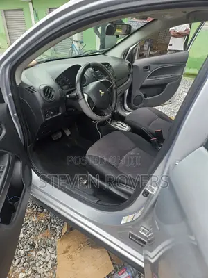 Mitsubishi Mirage 2017 Silver