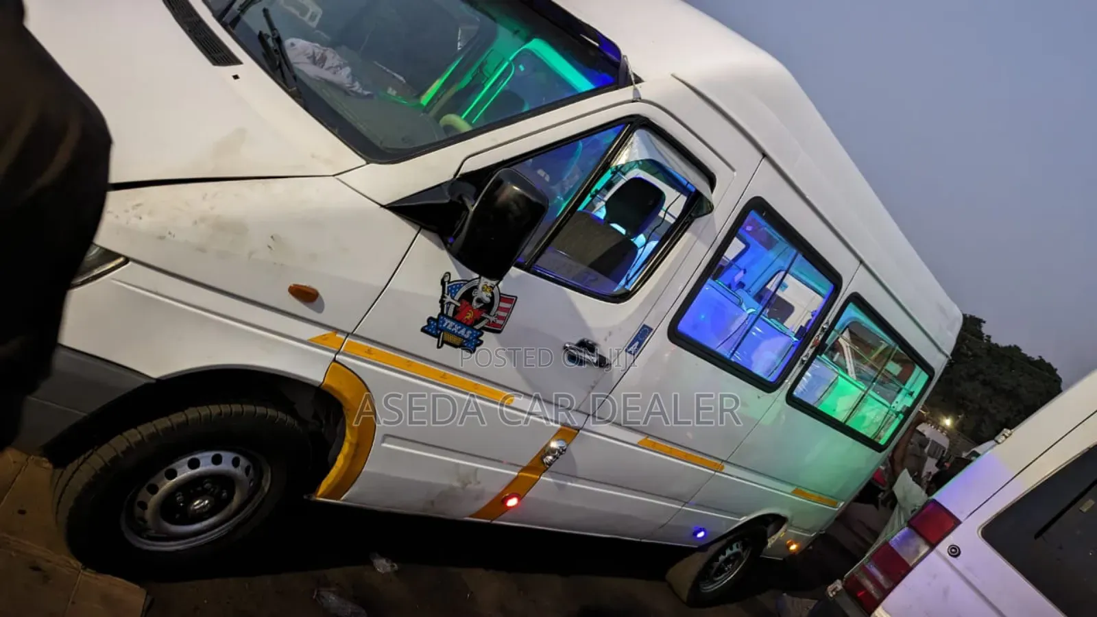 Mercedes-Benz Sprinter 2000 White