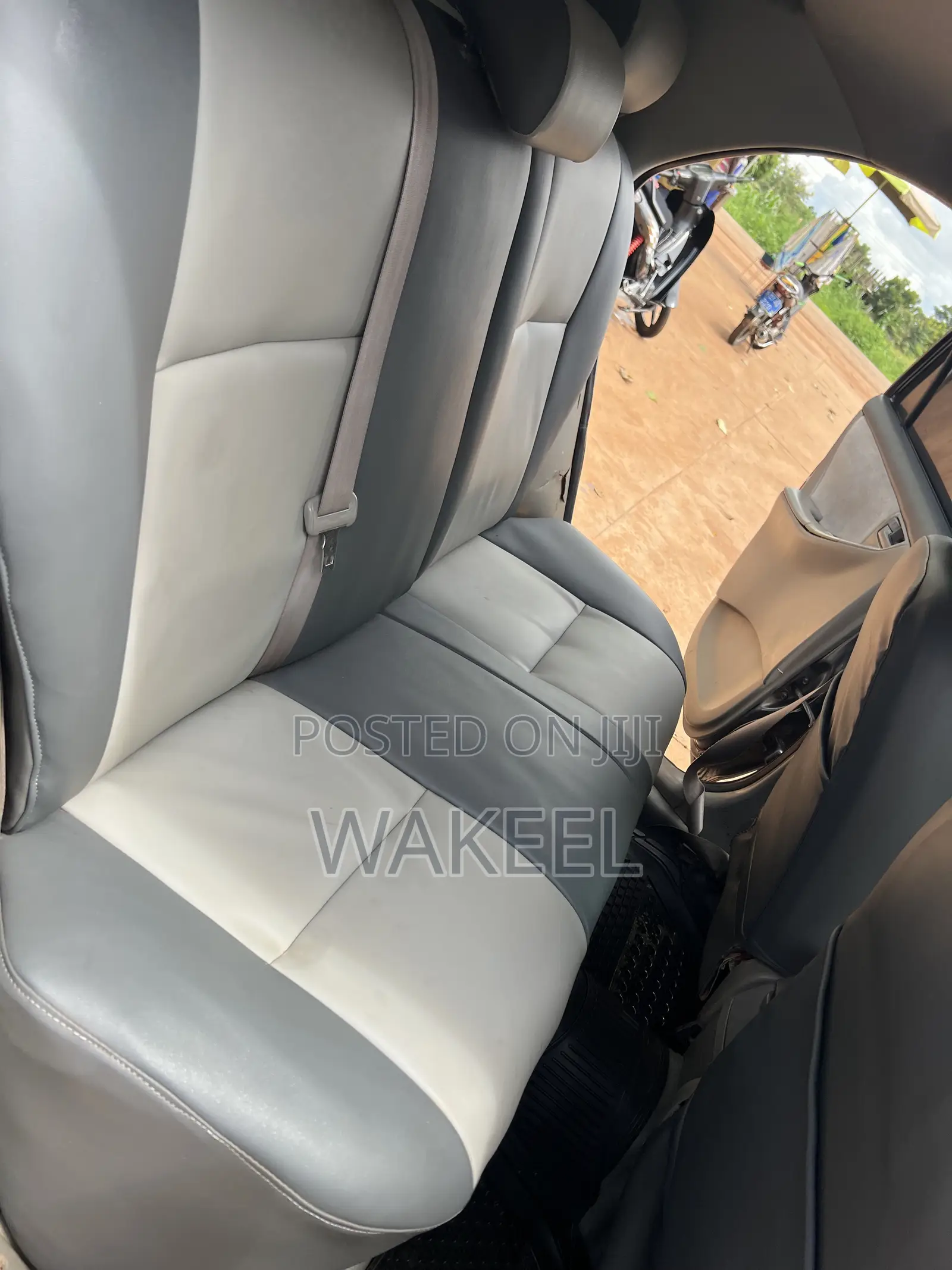 Toyota Corolla LE 2007 Gray