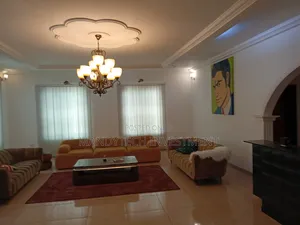 4bdrm Duplex in Community 25 for sale