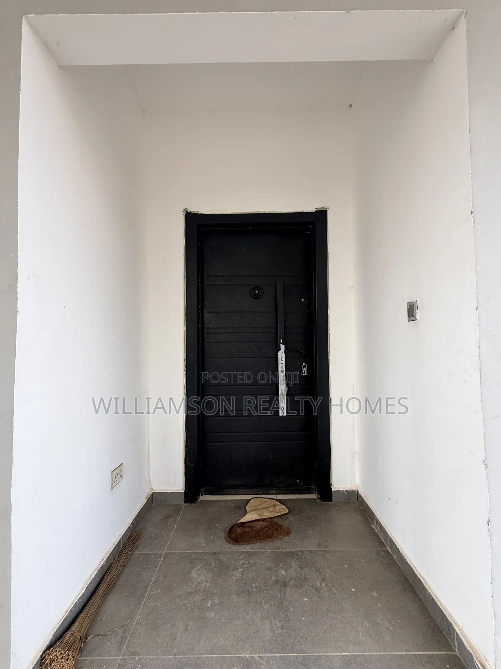 1bdrm Apartment in Community 18 Area, Spintex for rent