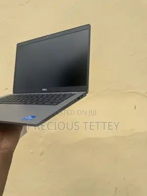 New Laptop Dell Latitude 5530 16GB Intel Core i5 SSD 256GB