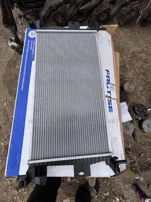 Ford Focus 2012 2013 2014 Radiator/Tank