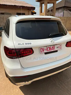 Mercedes-Benz GLC-Class 2021 White