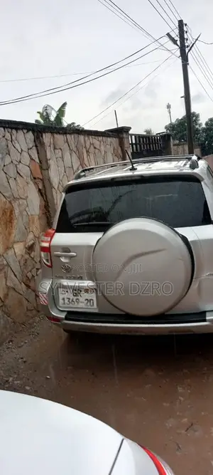 Toyota RAV4 2012 Silver