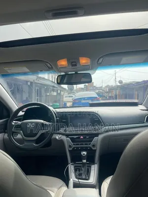 Hyundai Elantra 2017 Black