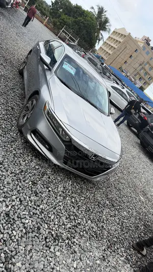 Honda Accord 2018 Silver