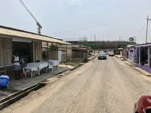 4bdrm House in South La Estate, Accra Metropolitan for sale