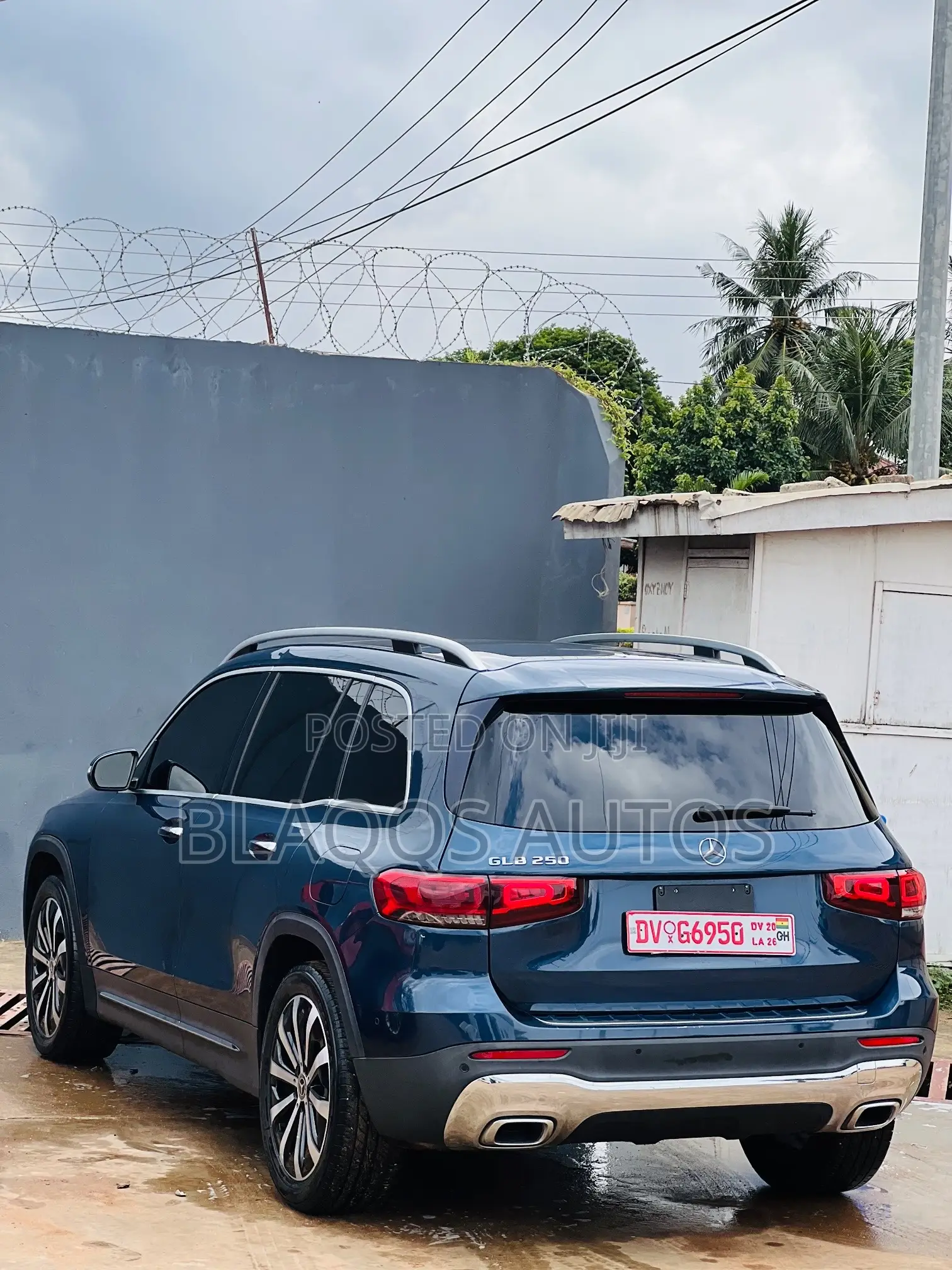 Mercedes-Benz GLB-Class 2021 Blue