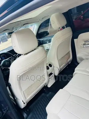 Mercedes-Benz GLB-Class 2021 Blue