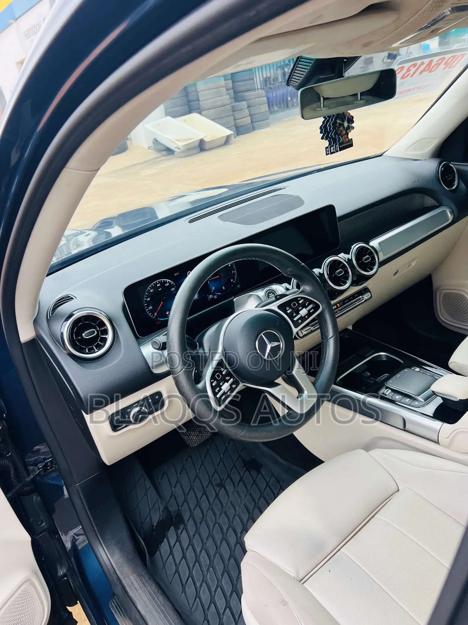 Mercedes-Benz GLB-Class 2021 Blue