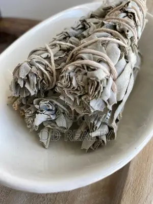 Premium White Sage Smudge Bundle – Natural Cleansing Aromatherapy