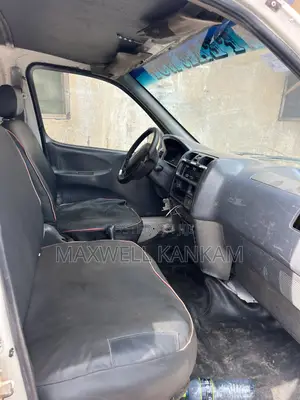 Toyota HiAce 2008 White