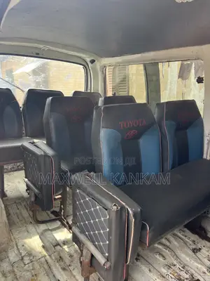 Toyota HiAce 2008 White