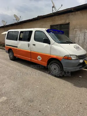 Toyota HiAce 2008 White