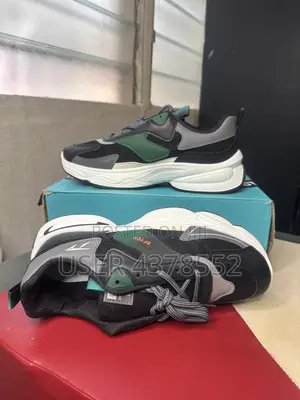 Top Casual Sneakers 11
