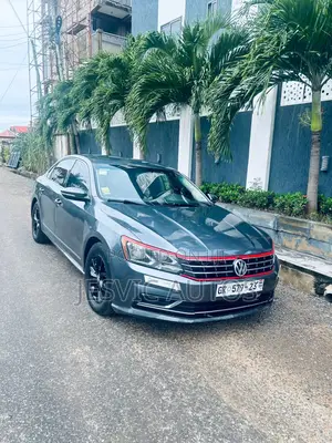 Volkswagen Passat 1.8T S 4dr Sedan (1.8L 4cyl) 2017 Gray