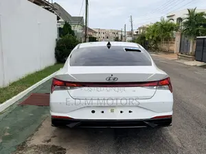 Hyundai Avante 2023 White