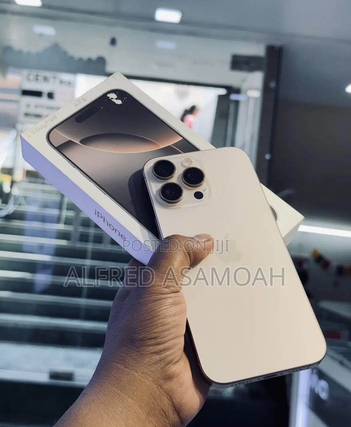 New Apple iPhone 16 Pro Max 256 GB Gold