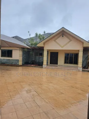 3bdrm House in Teshie for rent