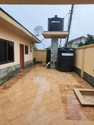 3bdrm House in Teshie for rent
