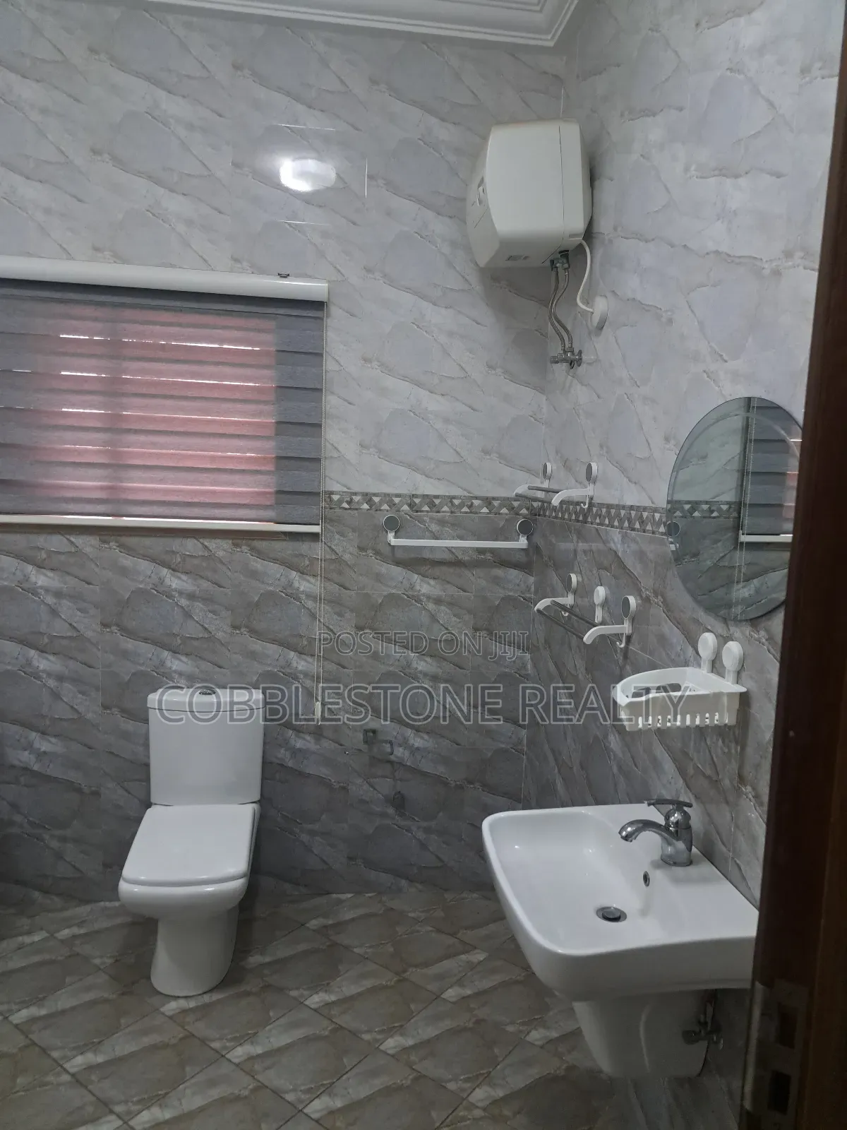 3bdrm House in Teshie for rent