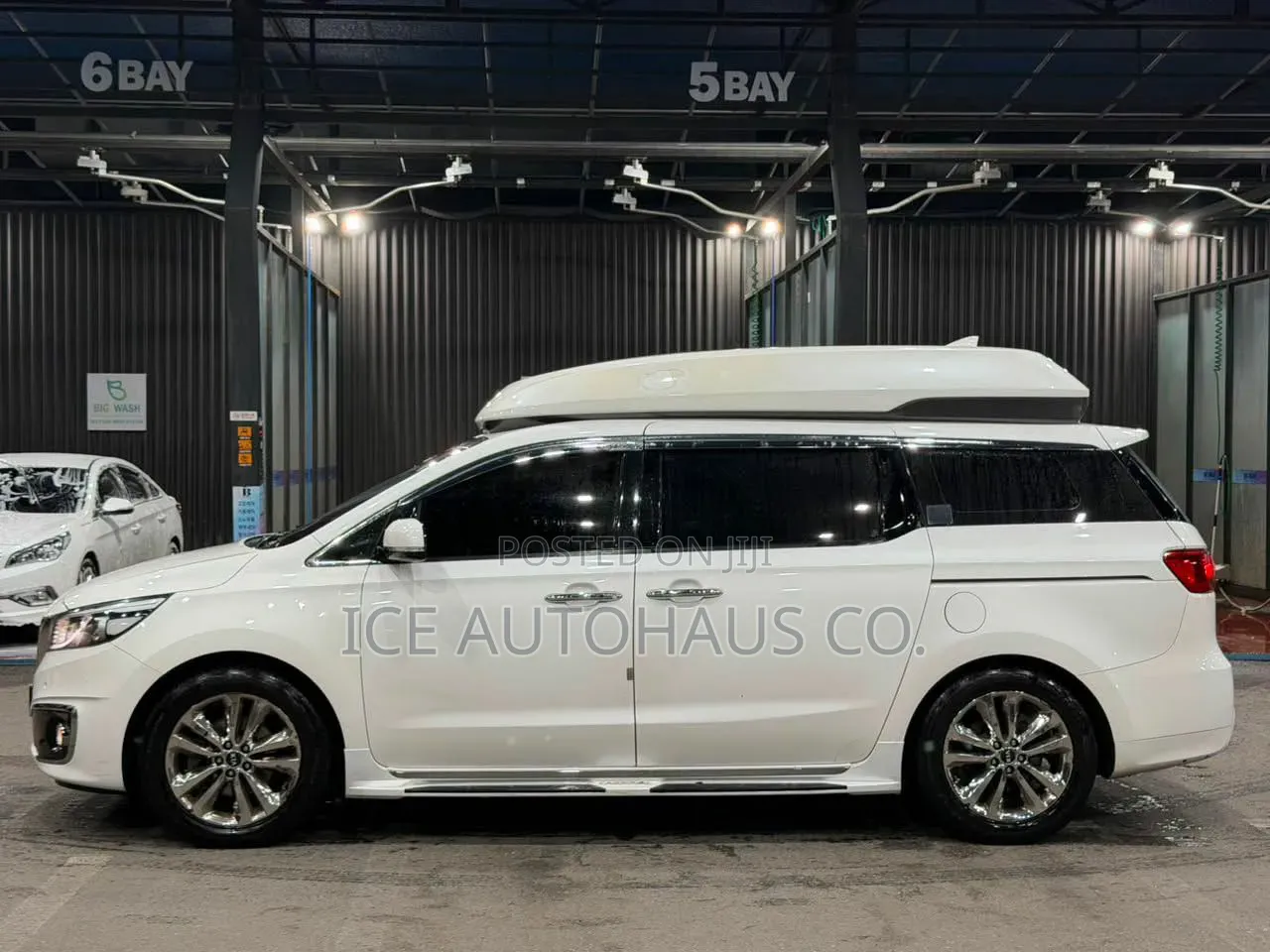 Kia Carnival 2014 White