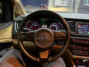 Kia Carnival 2014 White