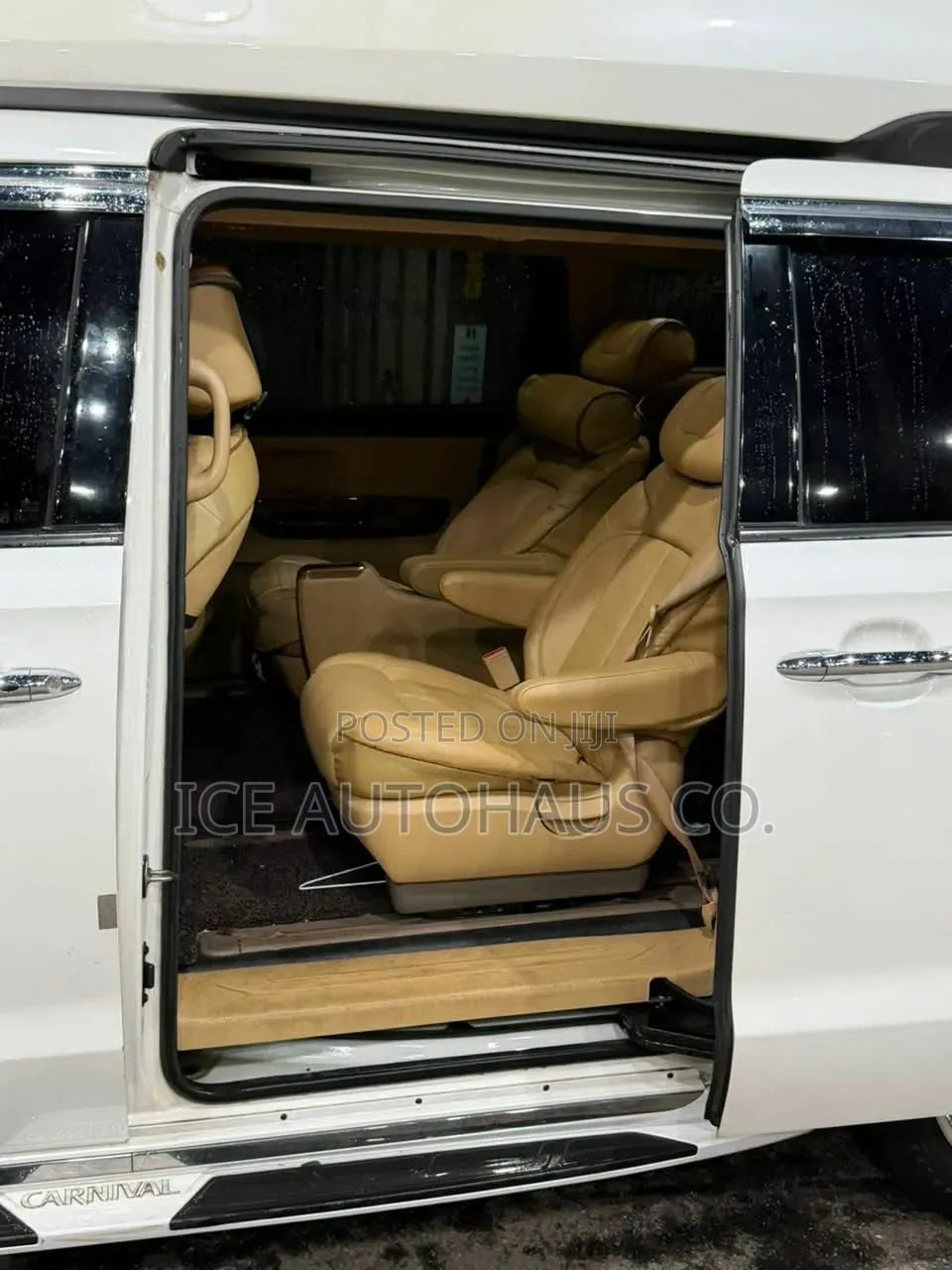 Kia Carnival 2014 White