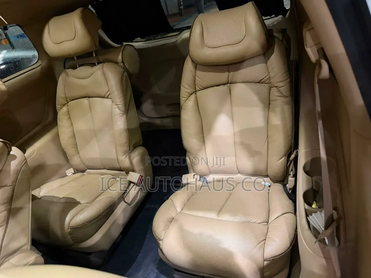Kia Carnival 2014 White