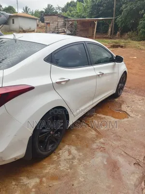 Hyundai Elantra 2016 White