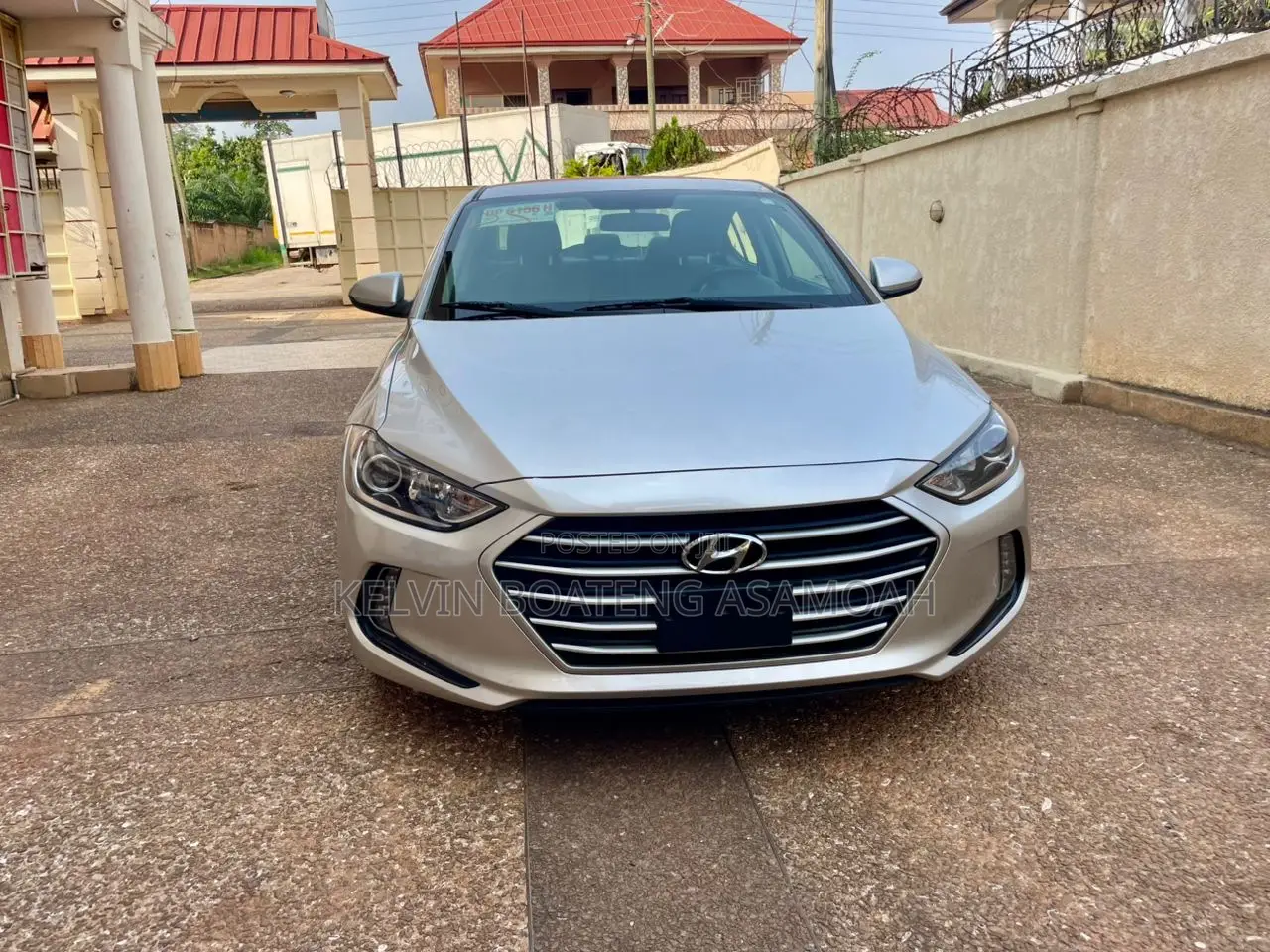 Hyundai Elantra SE Sedan FWD (2.0L 4cyl 6M) 2017 Gray