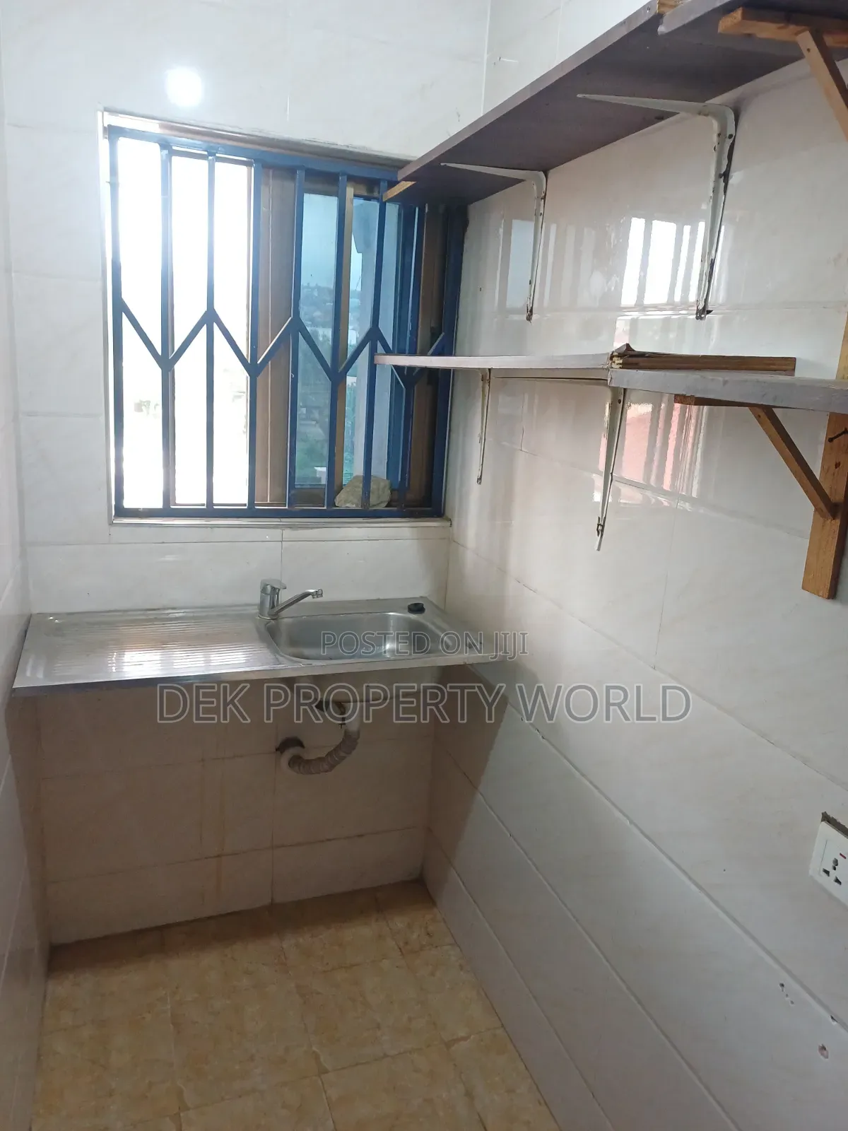 1bdrm Apartment in Ga East Municipal for rent