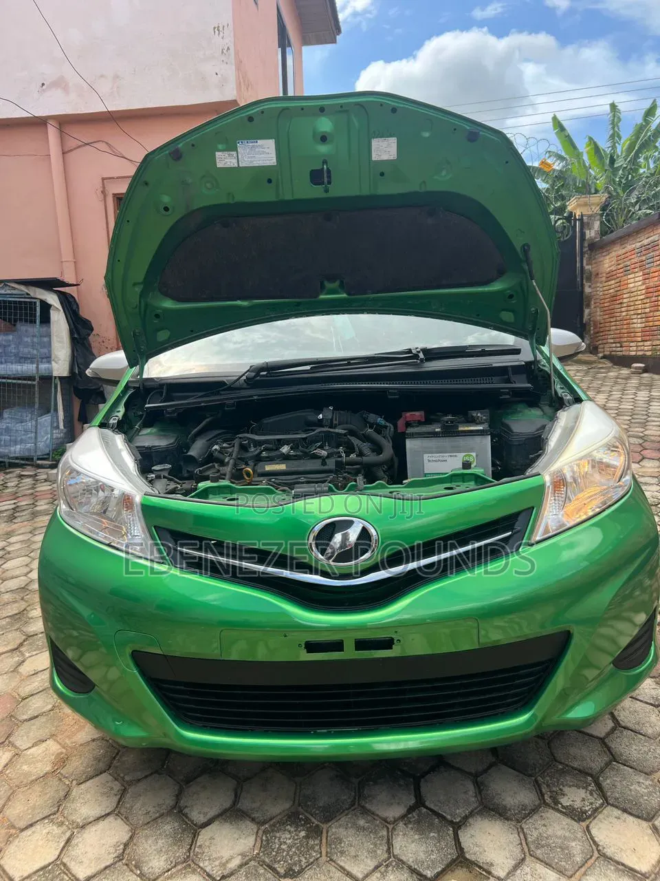 Toyota Vitz 2013 Green