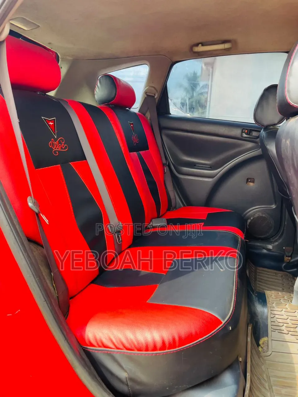 Pontiac Vibe 2006 Red