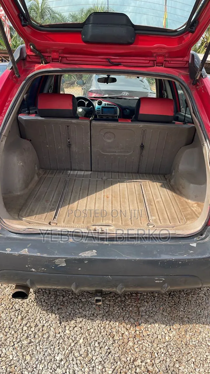 Pontiac Vibe 2006 Red