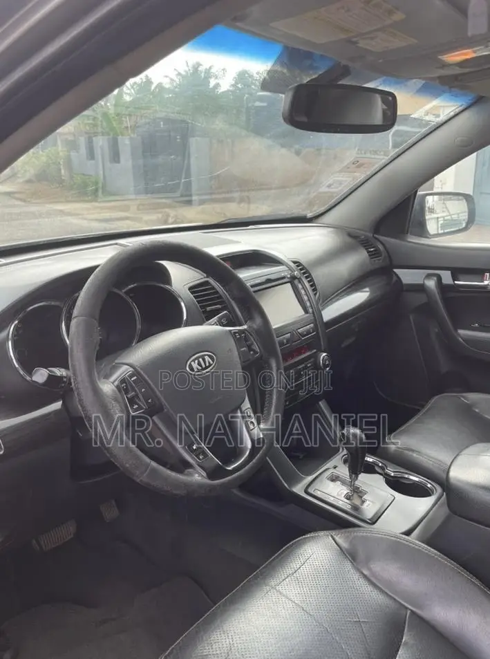 Kia Sorento 2011 Gray