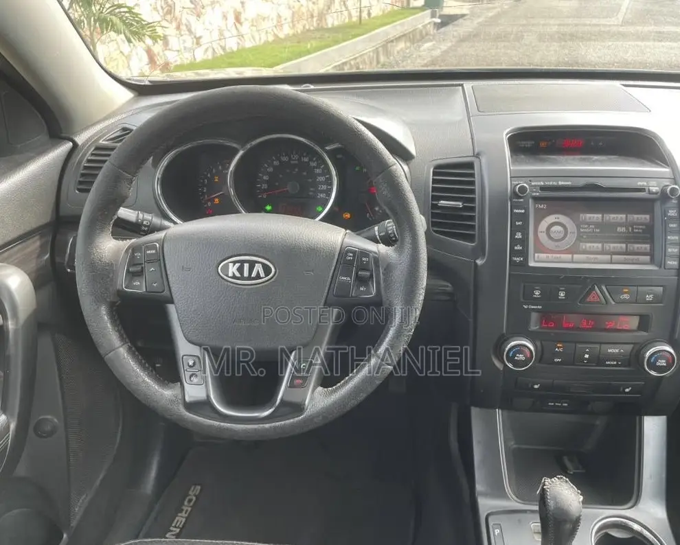 Kia Sorento 2011 Gray